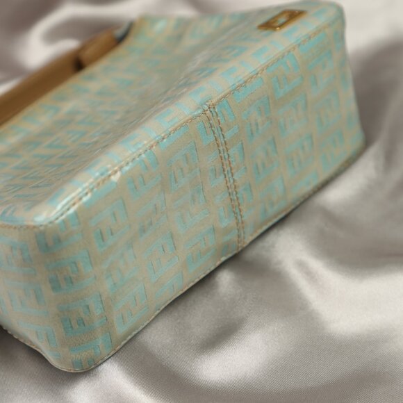 Rare FENDI Zucchino Vinyl Pochette - Picture 8 of 16